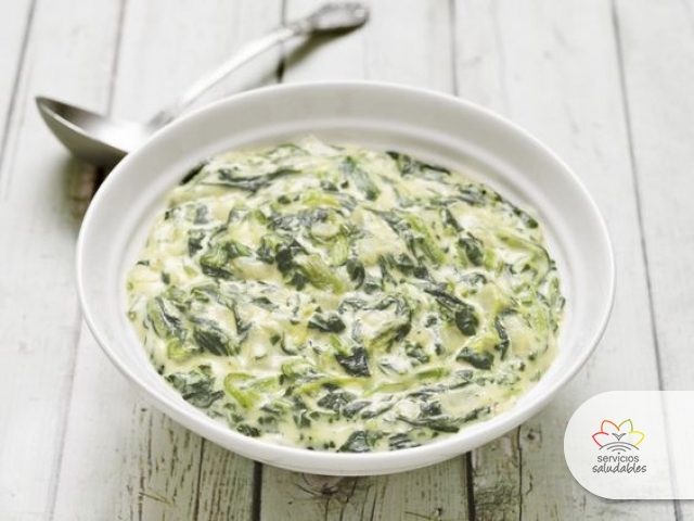 LUNES SALUDABLE DE PASTAS CON ESPINACAS Y QUESO CREMA LIGHT AL GRATÉN LUNES SALUDABLE DE PASTAS CON ESPINACAS Y QUESO CREMA LIGHT AL GRATÉN